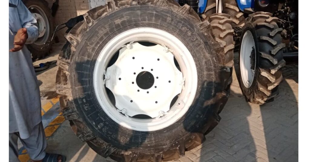 tractor tire with rims